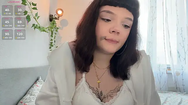 CurlieDoll – webcam-show