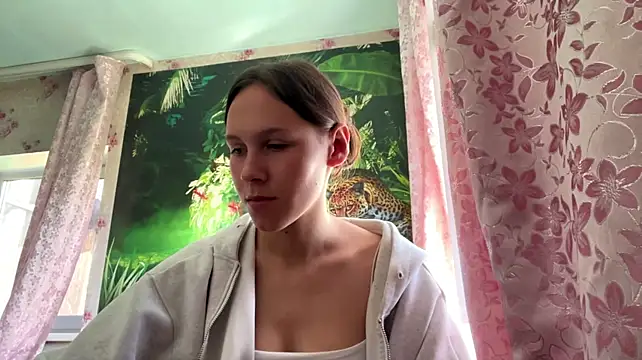 EllynDincher Шоу с уебкамера