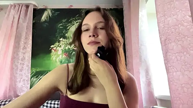 EllynDincher's Webcam Show