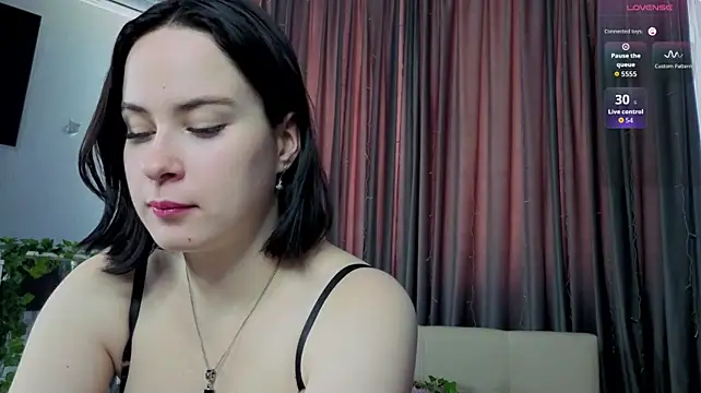 Chatroom XXX en direct de NellyCharming