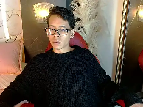 Show modela Andrew_Hardy na web-kameri