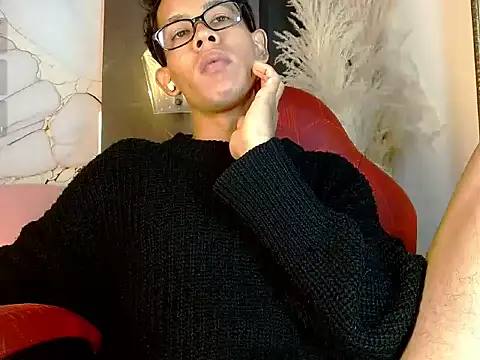 Show modela Andrew_Hardy na web-kameri