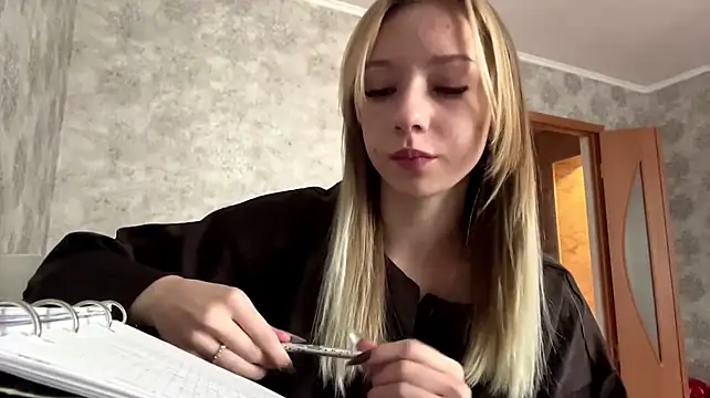 Онлайн чат XXX LeomaCrozat