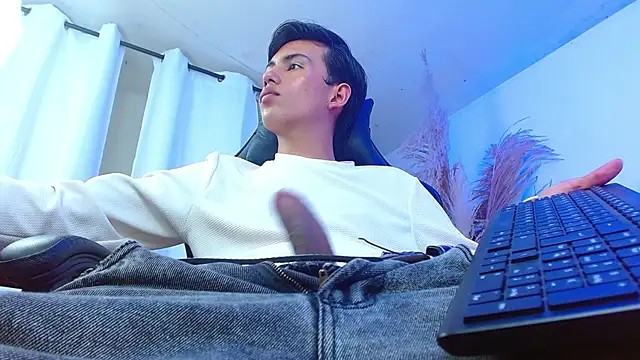 angelocum18 Webcam show