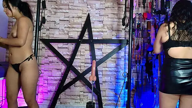 عرض كام Mia_Slave_bdsm