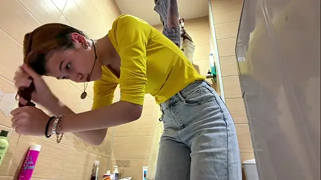 Show modela CelestePacini na web-kameri