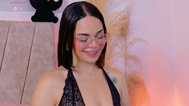 Maddie_Evanss Adlı Modelin Canlı XXX Sohbeti