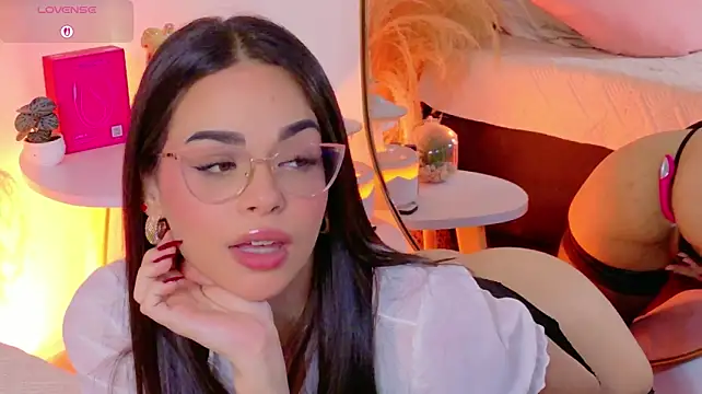 Chat XXX en directo de Maddie_Evanss