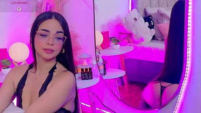 Pertunjukan Kamera Web Maddie_Evanss