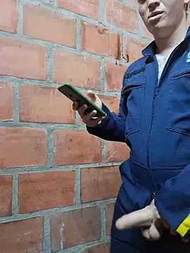 Pokazy przed kamerką – Mikedotow