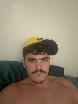 הופעת וובקאם של thewhisperingAngel