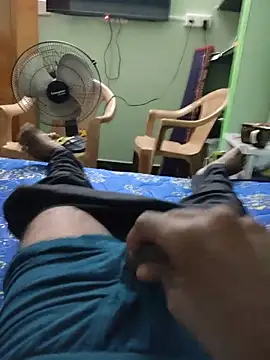 straight_guy17 webcam show