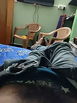 straight_guy17 live XXX chat