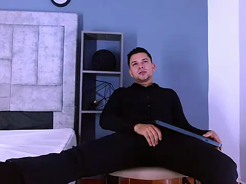 Hey_Noaah webcam show
