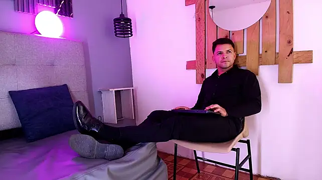 Pokazy przed kamerką – Hey_Noaah