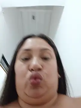 הופעת וובקאם של Hot_bella12