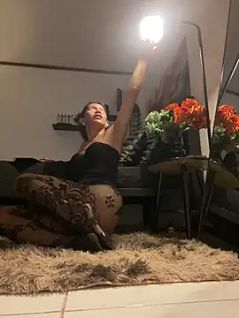 SamanthaLekker 在線直播表演