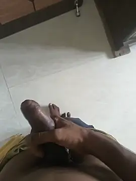 nithisg1223 Show Webcam
