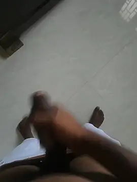 nithisg1223 Show in webcam