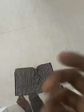 nithisg1223 Pertunjukan Webcam