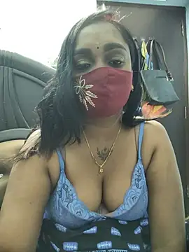Shalini8687 Webcam-Show
