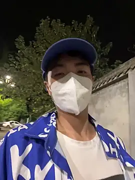 lovekiss888 网络视讯表演