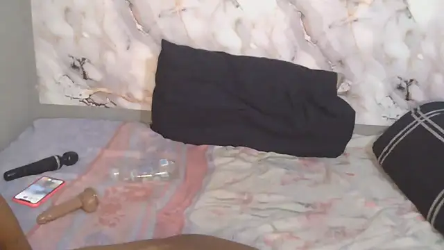 BadBitchSlender Pertunjukan Webcam