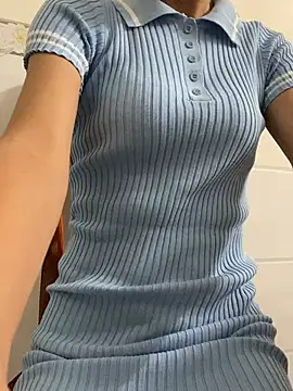 NINA2102 网络视讯表演