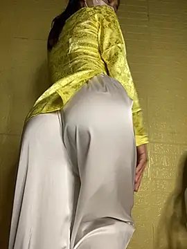 NINA2102 Show Webcam