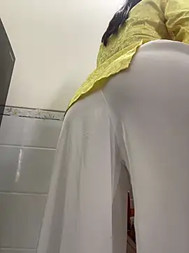 NINA2102's Webcam Show