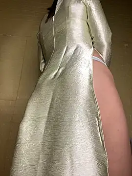 NINA2102 网络视讯表演