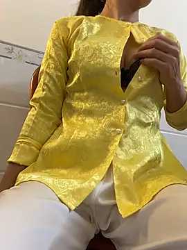 NINA2102 Show Webcam
