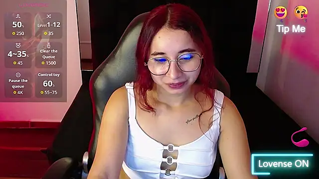 Lyrarose__ 网络视讯表演