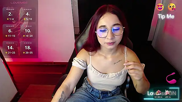 Lyrarose__'s Webcam Show