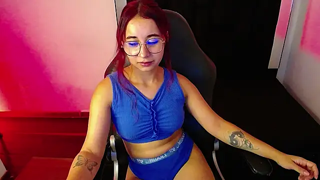 Lyrarose__'s Webcam Show