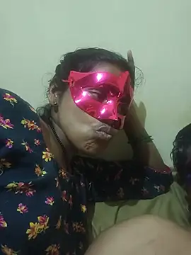 lalitha_couple Webcam Show
