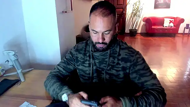 MR_THRONE_ Webcam show