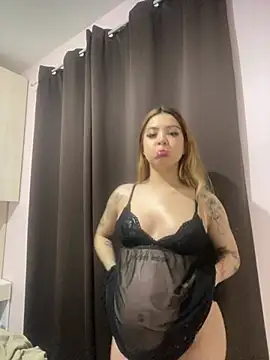 LittleBadDoll's Live XXX Chat