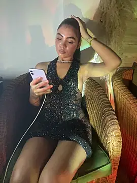 CubanaDanger's Live XXX Chat
