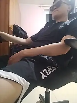 jineyy 网络视讯表演