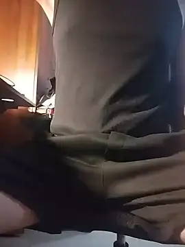 jineyy Show in webcam