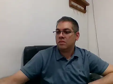 RafaBravon Webbikameraesitys