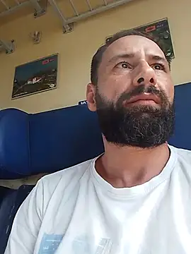 Tranda91: διαδικτυακό σόου στην κάμερα
