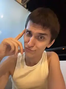 הופעת וובקאם של Adrian_Coles