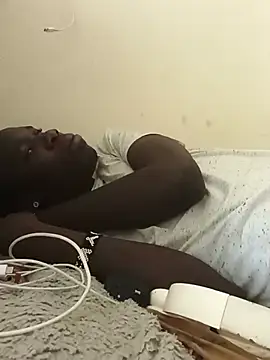 sweetonyango – webcam-show