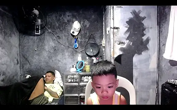 asianPinoy4you Show in webcam