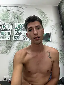 Valentiino69 Webcamshow