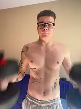 Show modela SoulenBounty na web-kameri