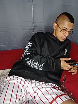 XXX chat uživo modela Hard_brown03