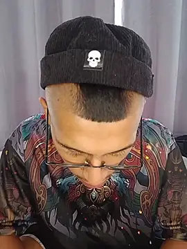 Hard_brown03's Webcam Show